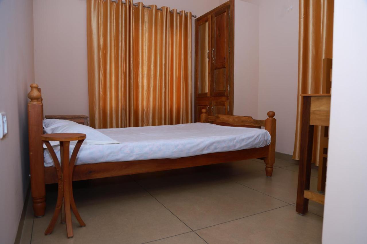 Anand Homestay Kattappana Exteriör bild